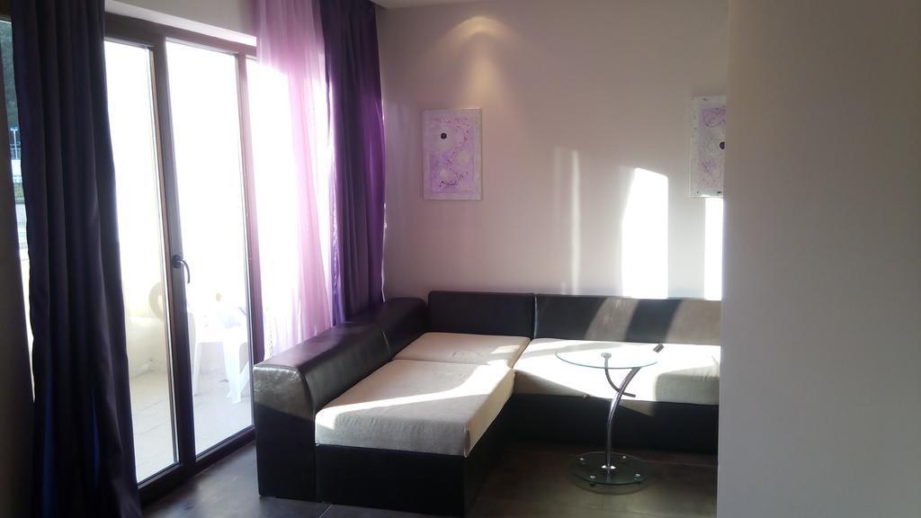 Private Apartments In Hotel Dolce Vita ゴールデンサンド エクステリア 写真