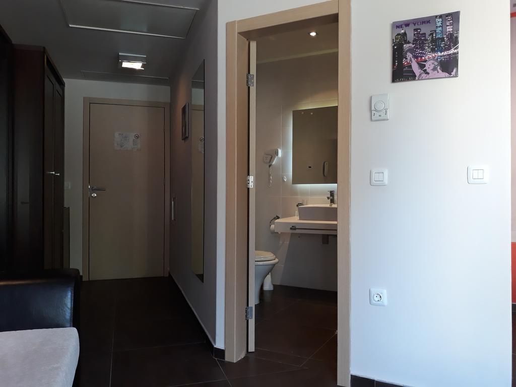 Private Apartments In Hotel Dolce Vita ゴールデンサンド エクステリア 写真